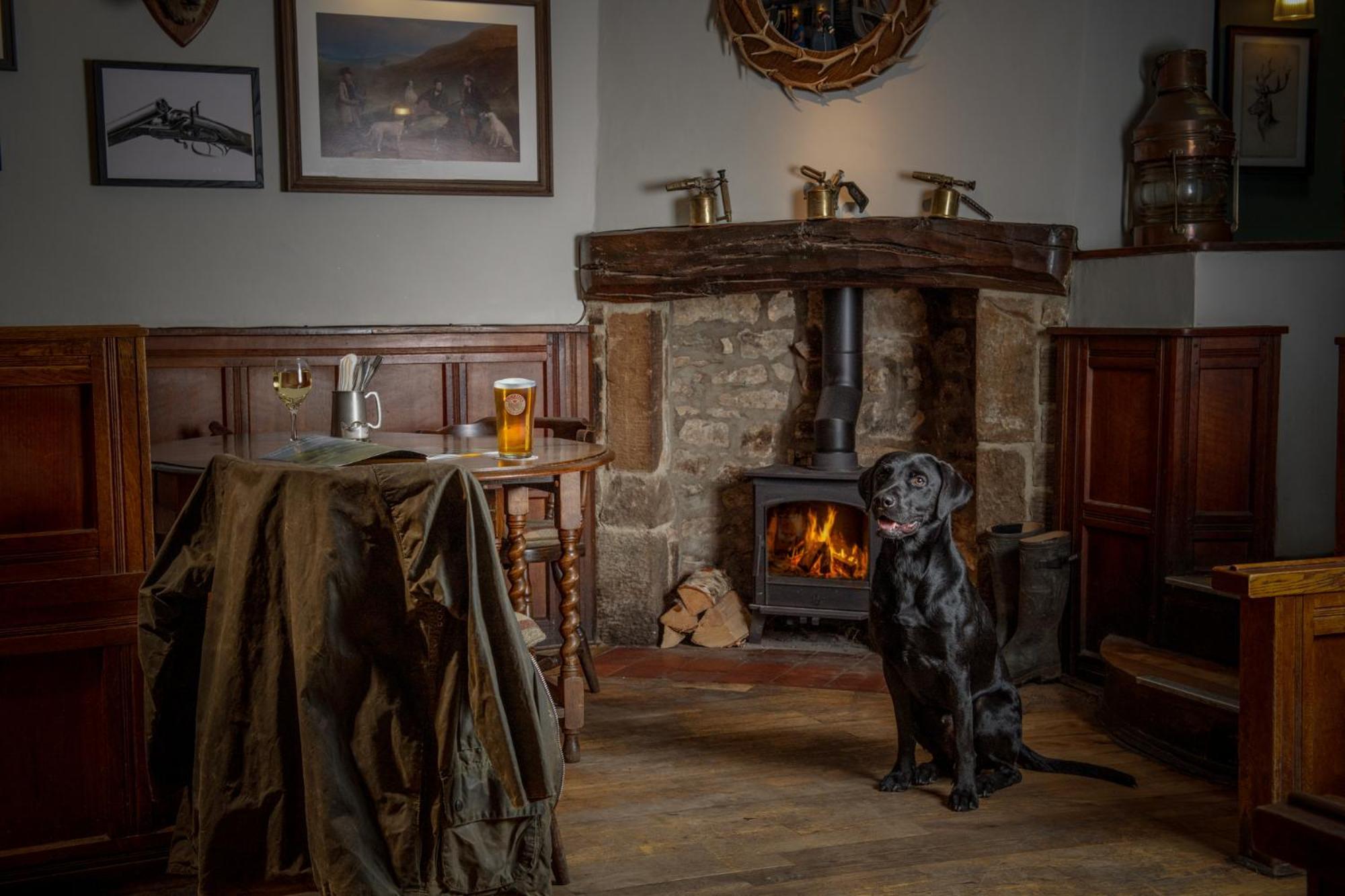 Hotel The Red Lion & Manor House Burnsall Exterior foto